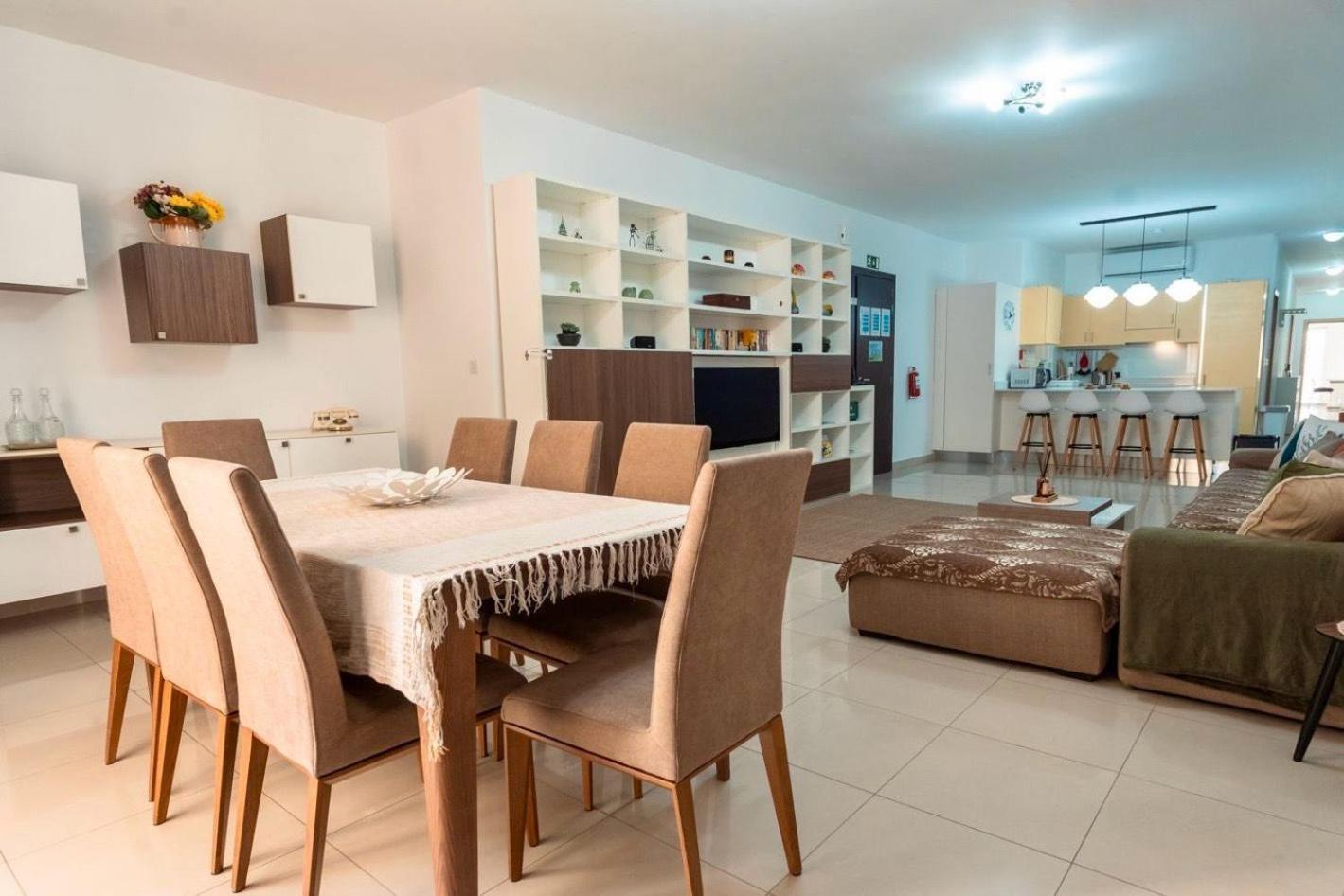 Belmonte Heights - Luxury 3 Bedroom Apartment Sliema Luaran gambar