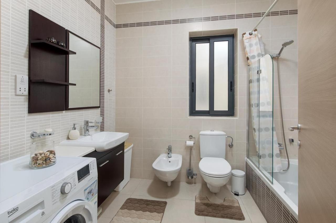 Belmonte Heights - Luxury 3 Bedroom Apartment Sliema Luaran gambar